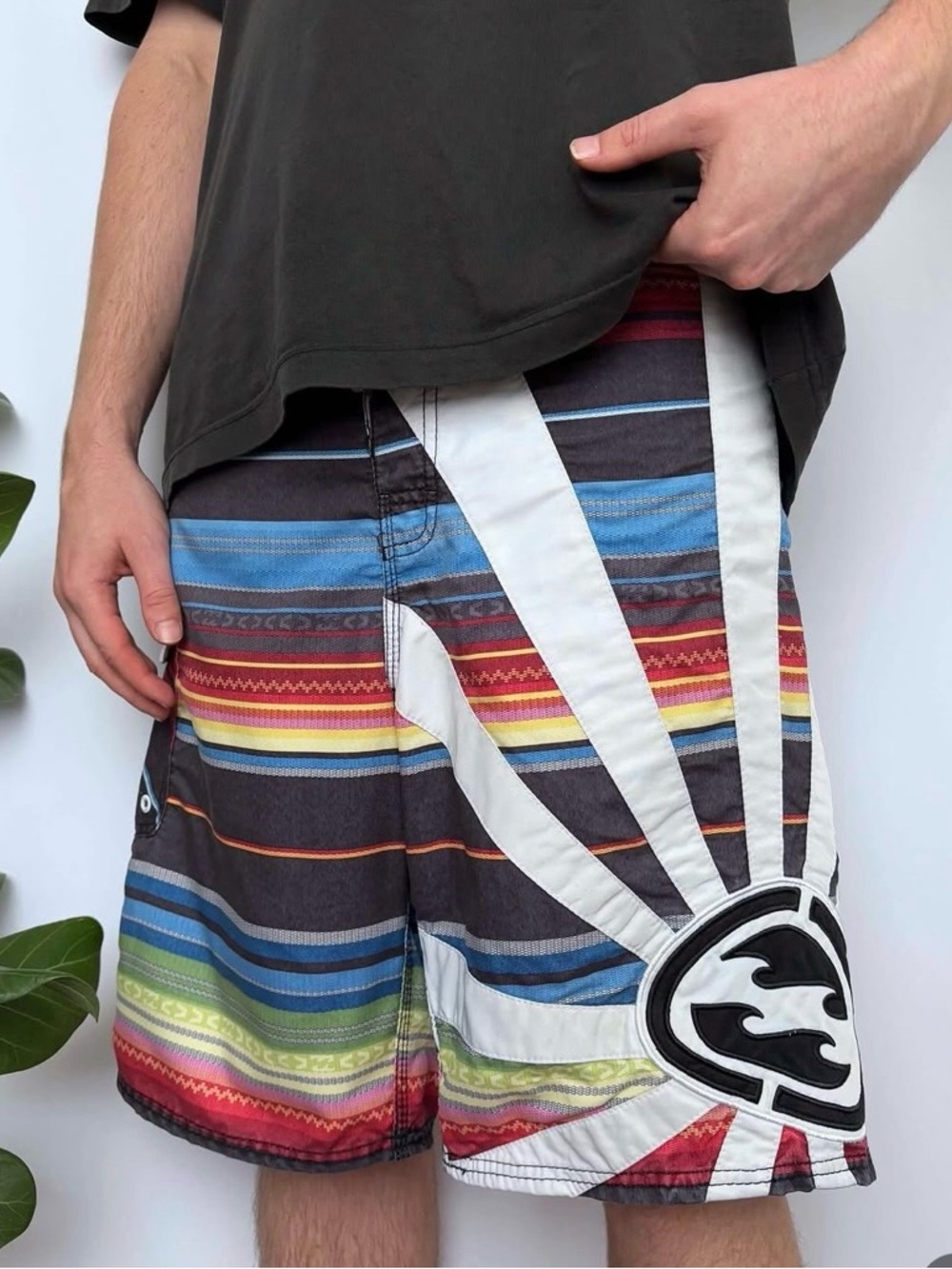 Vtg Men’s Billabong Andy Irons Rising Sun Board Short w/ Wax Comb Sz 33 Y2K Surf